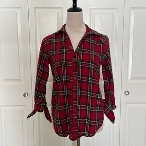 🛍️L Love red plaid button down shirt. Size small